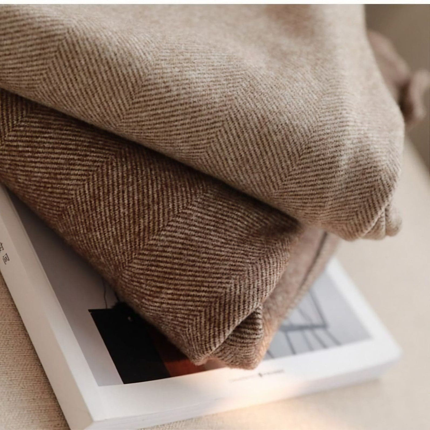 Leonard  Sharp Modern Elegance